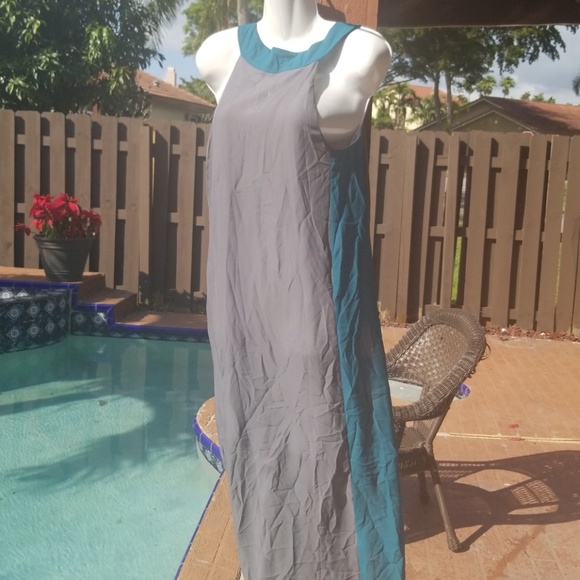 Dress - Picture 2 of 5